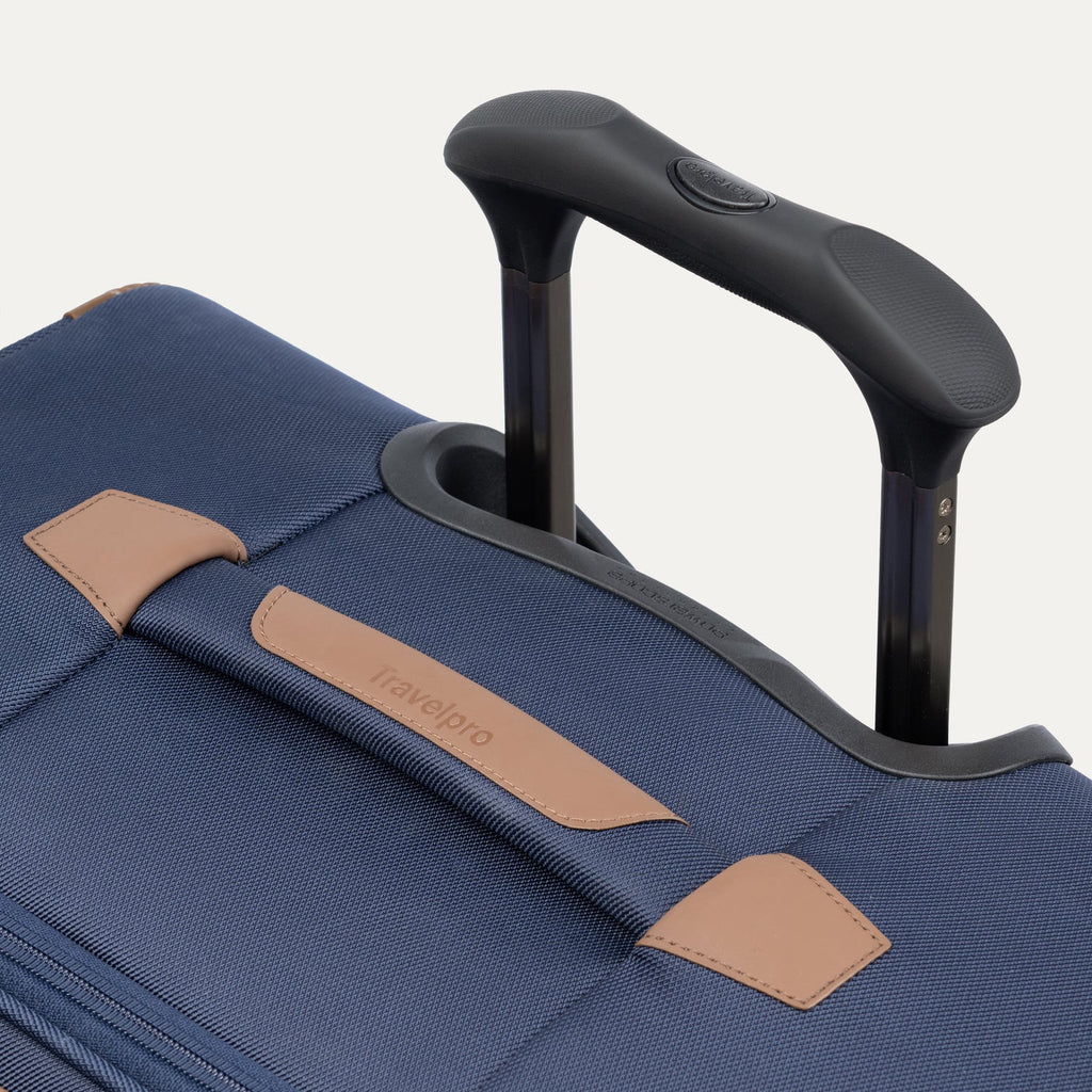 Travelpro Crew™ Classic Medium Check-in Expandable Spinner
