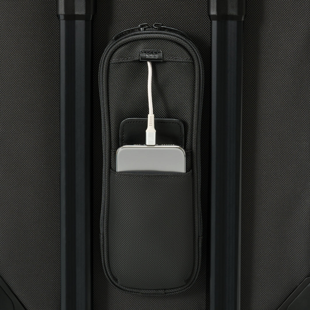 BRIGGS & RILEY Baseline Global 2-Wheel Carry-On Duffle