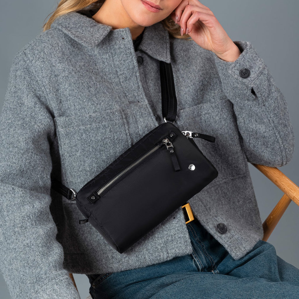 Pacsafe W Anti-Theft 3-in-1 Sling