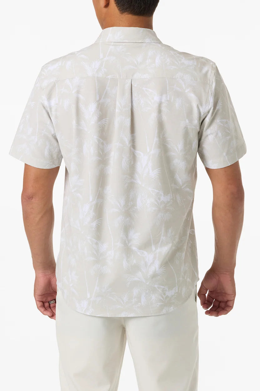 O'Neill UPF SLUB RELAXED SHORT SLEEVE WOVEN SHIRT LGT Khaki 2