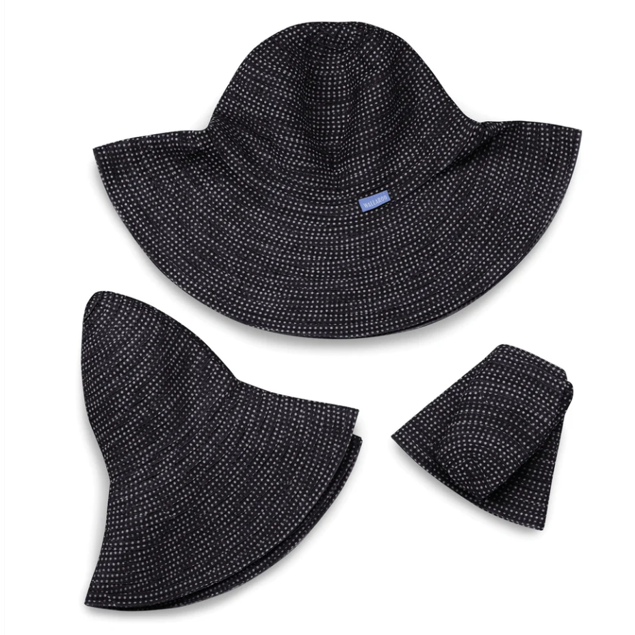 Wallaroo Petite Scrunchie Wide Brim Hat Black/White
